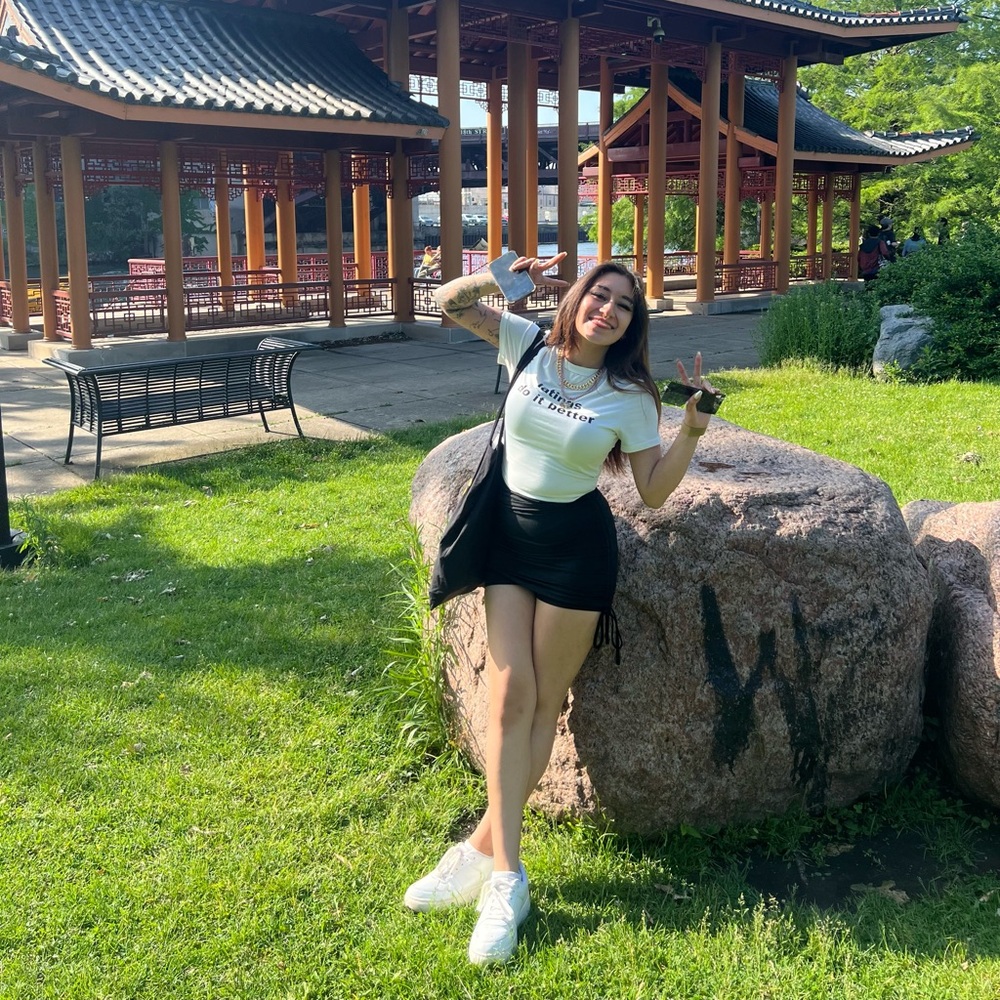 Meet your Posher, Eliza